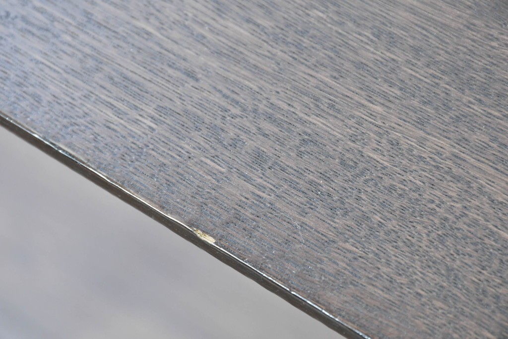 中古　カリモク家具(karimoku)　DU5200　オーク材　シャープなラインが際立つダイニングテーブル　定価約27万円　(R-087119)