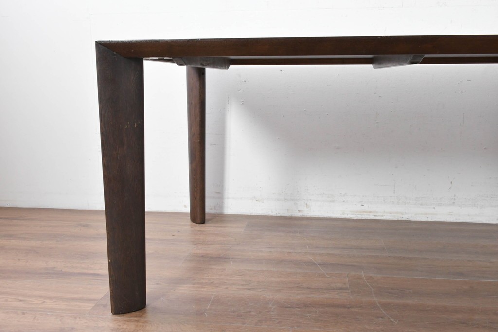 中古　カリモク家具(karimoku)　DU5200　オーク材　シャープなラインが際立つダイニングテーブル　定価約27万円　(R-087119)