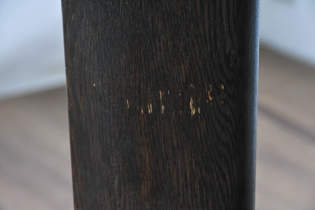 中古　カリモク家具(karimoku)　DU5200　オーク材　シャープなラインが際立つダイニングテーブル　定価約27万円　(R-087119)