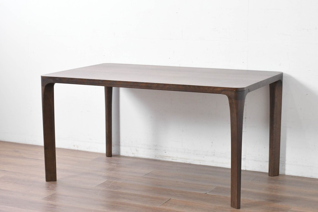 中古　カリモク家具(karimoku)　オーク材　DD4730　すっきりとした角丸デザインのダイニングテーブル　定価約24万円　(R-087120)