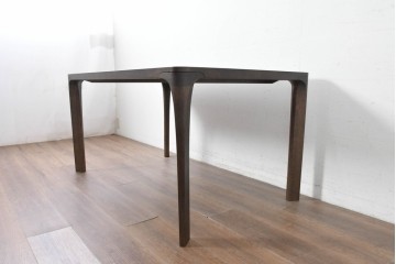 中古　カリモク家具(karimoku)　オーク材　DD4730　すっきりとした角丸デザインのダイニングテーブル　定価約24万円　(R-087120)