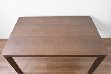 中古　カリモク家具(karimoku)　オーク材　DD4730　すっきりとした角丸デザインのダイニングテーブル　定価約24万円　(R-087120)