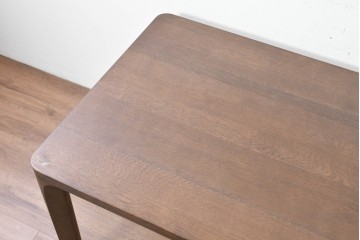 中古　カリモク家具(karimoku)　オーク材　DD4730　すっきりとした角丸デザインのダイニングテーブル　定価約24万円　(R-087120)