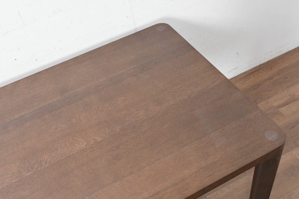 中古　カリモク家具(karimoku)　オーク材　DD4730　すっきりとした角丸デザインのダイニングテーブル　定価約24万円　(R-087120)