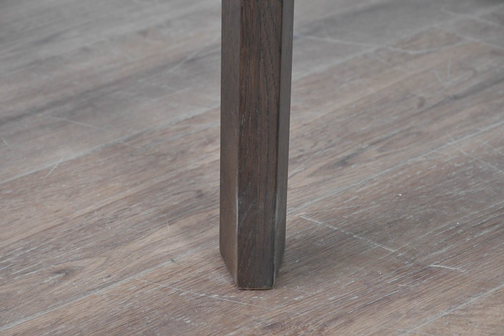 中古　カリモク家具(karimoku)　オーク材　DD4730　すっきりとした角丸デザインのダイニングテーブル　定価約24万円　(R-087120)
