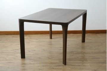 中古　カリモク家具(karimoku)　オーク材　DD4730　すっきりとした角丸デザインのダイニングテーブル　定価約24万円　(R-087120)