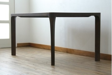 中古　カリモク家具(karimoku)　オーク材　DD4730　すっきりとした角丸デザインのダイニングテーブル　定価約24万円　(R-087120)