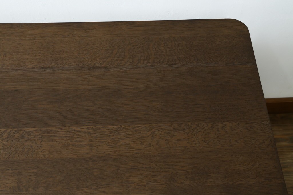 中古　カリモク家具(karimoku)　オーク材　DD4730　すっきりとした角丸デザインのダイニングテーブル　定価約24万円　(R-087120)