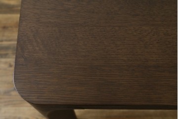 中古　カリモク家具(karimoku)　オーク材　DD4730　すっきりとした角丸デザインのダイニングテーブル　定価約24万円　(R-087120)