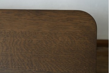 中古　カリモク家具(karimoku)　オーク材　DD4730　すっきりとした角丸デザインのダイニングテーブル　定価約24万円　(R-087120)