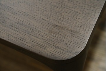 中古　カリモク家具(karimoku)　オーク材　DD4730　すっきりとした角丸デザインのダイニングテーブル　定価約24万円　(R-087120)