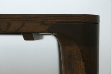 中古　カリモク家具(karimoku)　オーク材　DD4730　すっきりとした角丸デザインのダイニングテーブル　定価約24万円　(R-087120)