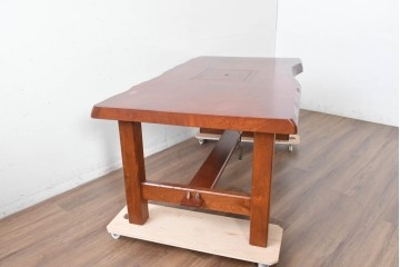中古　職人手作りの特注品　総欅(ケヤキ)材　一枚板　自然の造形を活かした囲炉裏付きダイニングテーブル　製作費約150万円　(R-087121)