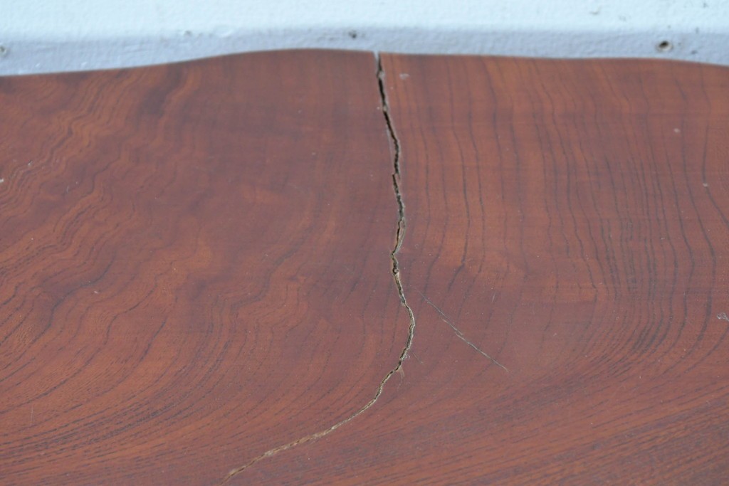 中古　職人手作りの特注品　総欅(ケヤキ)材　一枚板　自然の造形を活かした囲炉裏付きダイニングテーブル　製作費約150万円　(R-087121)