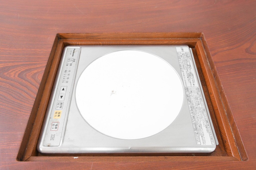 中古　職人手作りの特注品　総欅(ケヤキ)材　一枚板　自然の造形を活かした囲炉裏付きダイニングテーブル　製作費約150万円　(R-087121)