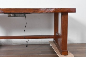 中古　職人手作りの特注品　総欅(ケヤキ)材　一枚板　自然の造形を活かした囲炉裏付きダイニングテーブル　製作費約150万円　(R-087121)