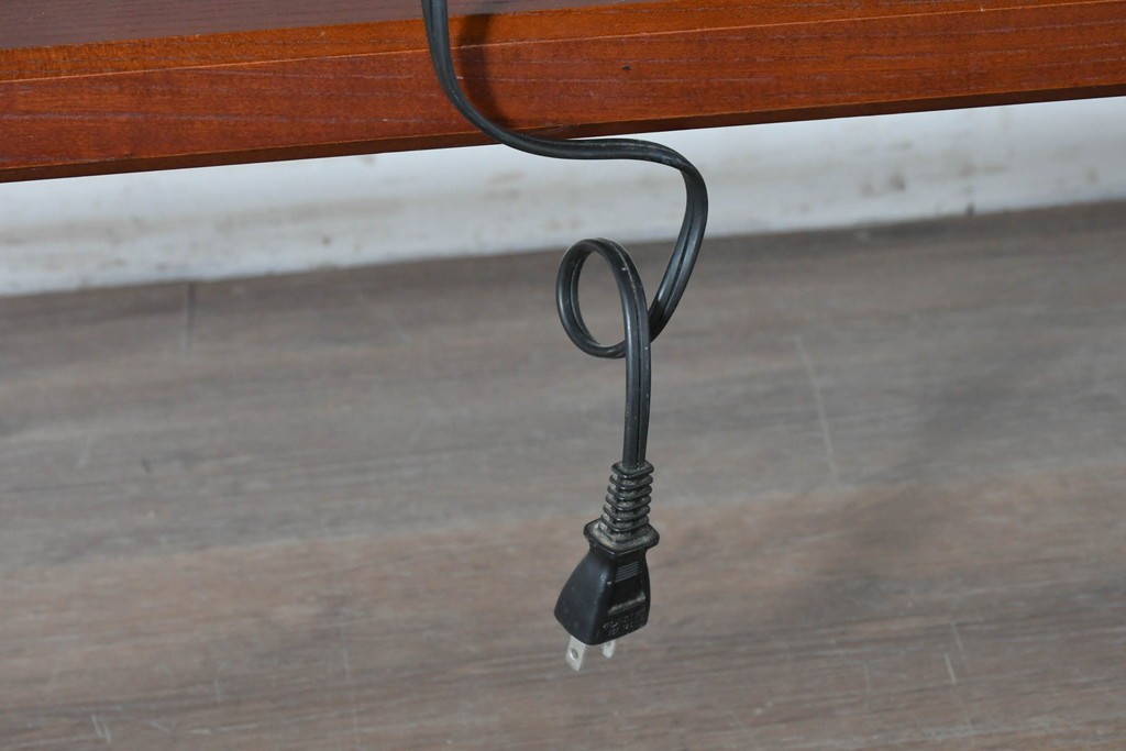 中古　職人手作りの特注品　総欅(ケヤキ)材　一枚板　自然の造形を活かした囲炉裏付きダイニングテーブル　製作費約150万円　(R-087121)