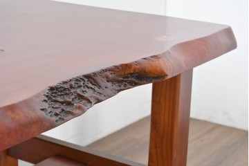中古　職人手作りの特注品　総欅(ケヤキ)材　一枚板　自然の造形を活かした囲炉裏付きダイニングテーブル　製作費約150万円　(R-087121)