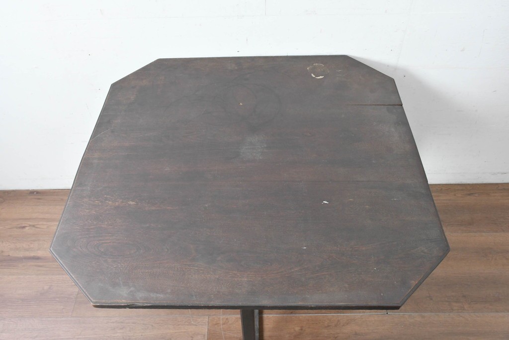 和製アンティーク　大正ロマン　希少デザイン　透かし彫り入りのオクタゴンテーブル　(R-087122)