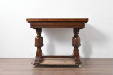 イギリスアンティーク　オーク材　重厚な佇まいのドローリーフテーブル　(R-087123)