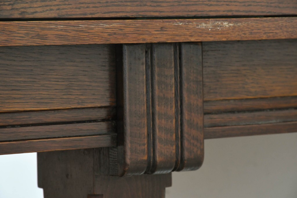 イギリスアンティーク　オーク材　重厚な佇まいのドローリーフテーブル　(R-087123)