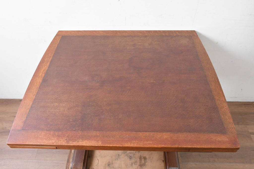 イギリスアンティーク　オーク材　重厚な佇まいのドローリーフテーブル　(R-087123)