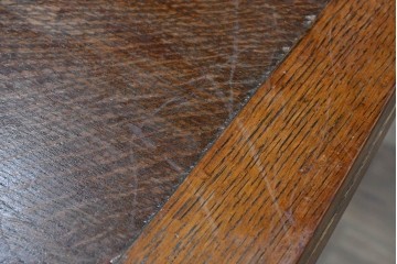 イギリスアンティーク　オーク材　重厚な佇まいのドローリーフテーブル　(R-087123)