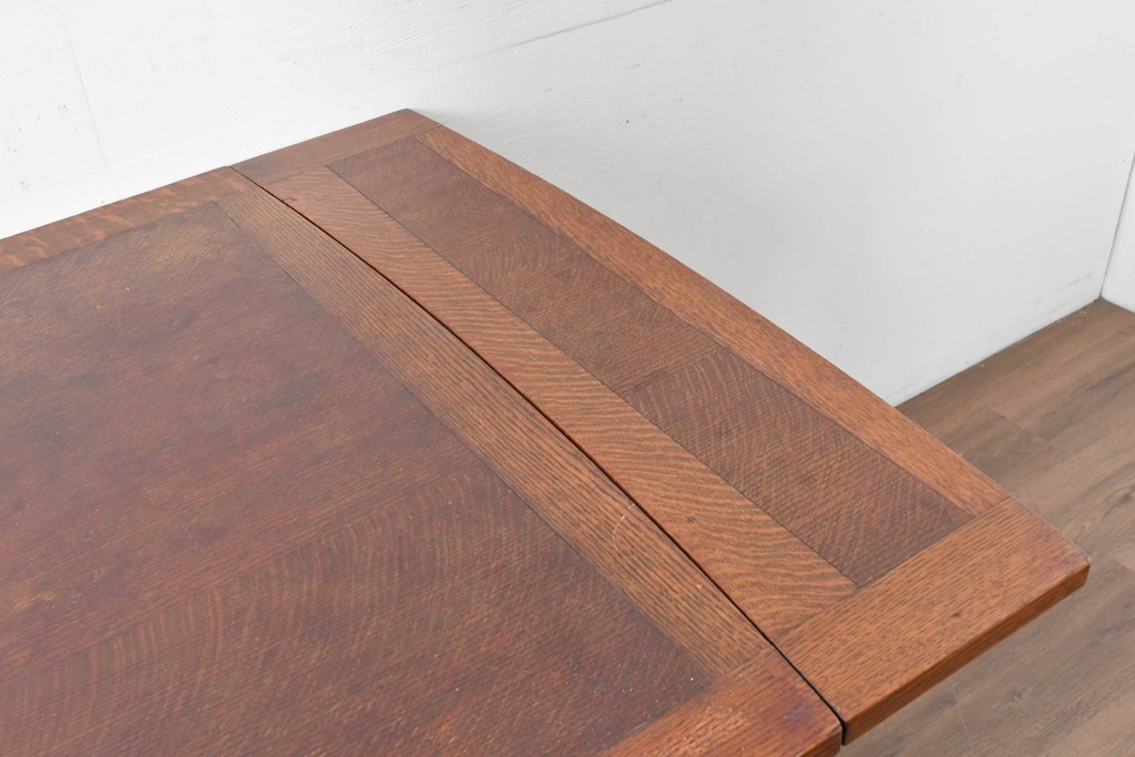 イギリスアンティーク　オーク材　重厚な佇まいのドローリーフテーブル　(R-087123)