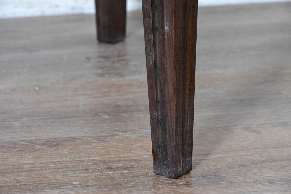 中古　美品　カリモク家具(karimoku)　ドマーニ(domani)　クイーンズライフ(QUEENS LIFE)　クラシカルモダンなリビングテーブル　定価約17万円　(R-087126)