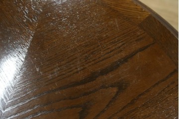 中古　美品　カリモク家具(karimoku)　ドマーニ(domani)　クイーンズライフ(QUEENS LIFE)　クラシカルモダンなリビングテーブル　定価約17万円　(R-087126)