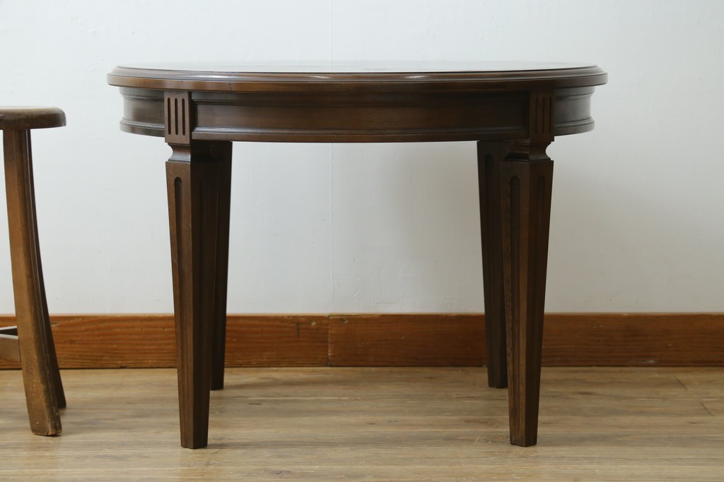 中古　美品　カリモク家具(karimoku)　ドマーニ(domani)　クイーンズライフ(QUEENS LIFE)　クラシカルモダンなリビングテーブル　定価約17万円　(R-087126)