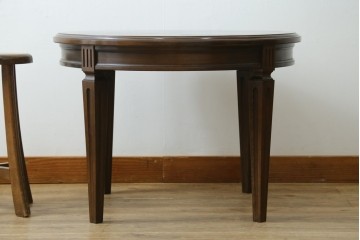中古　美品　カリモク家具(karimoku)　ドマーニ(domani)　クイーンズライフ(QUEENS LIFE)　クラシカルモダンなリビングテーブル　定価約17万円　(R-087126)