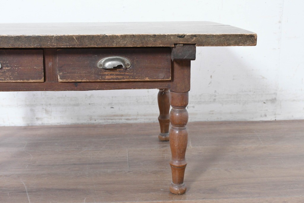 和製アンティーク　天板に欅(ケヤキ)材一枚板が用いられた文机　(R-087127)