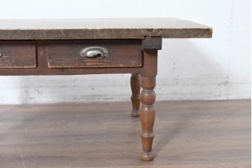 和製アンティーク　天板に欅(ケヤキ)材一枚板が用いられた文机　(R-087127)