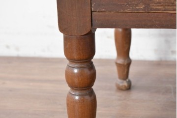 和製アンティーク　天板に欅(ケヤキ)材一枚板が用いられた文机　(R-087127)