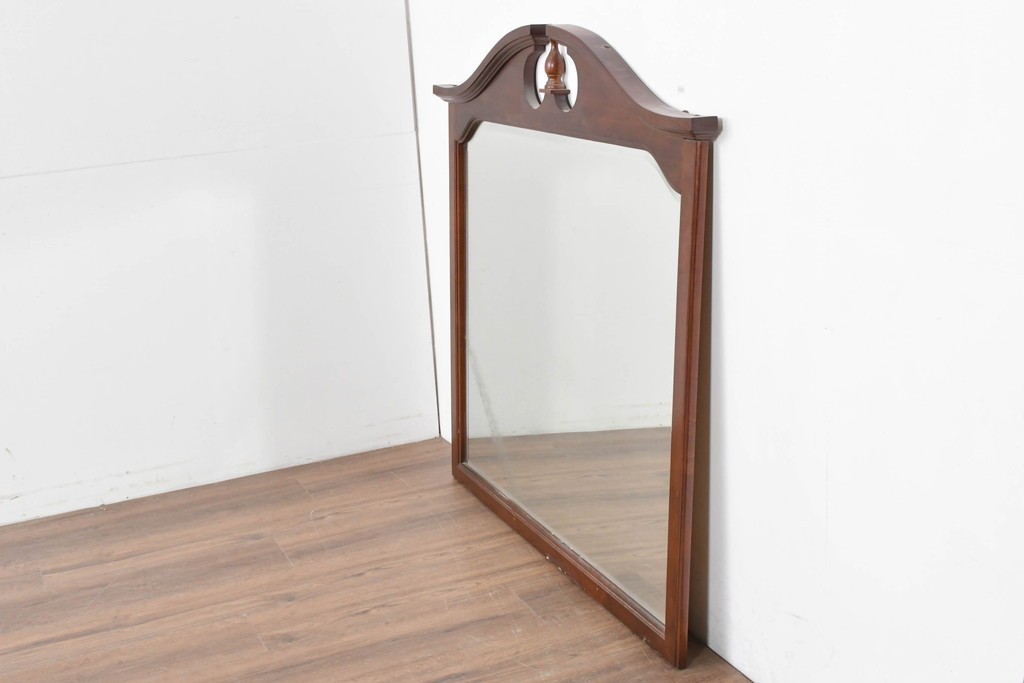 アメリカヴィンテージ　優美なシルエットのウォールミラー　(R-087130)