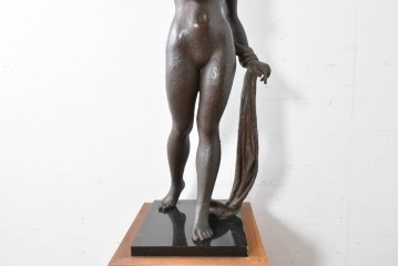 和製ヴィンテージ　在銘　彫刻家 小森邦夫作　ブロンズ製　「チャドリを纏ふ」裸婦像　(R-087133)