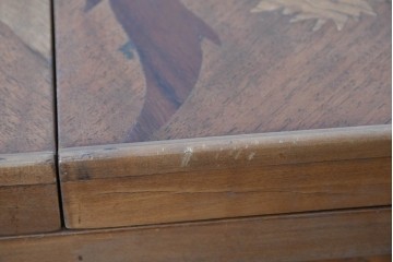 フランスアンティーク　希少!!　エミール・ガレ(Emile Galle)サイン入り　アザミの象嵌細工が施されたバタフライテーブル　(R-087134)