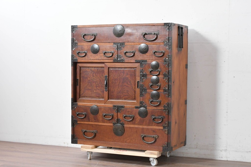 和製アンティーク　前面欅(ケヤキ)材　美しい杢目の帳場箪笥　(R-087136)