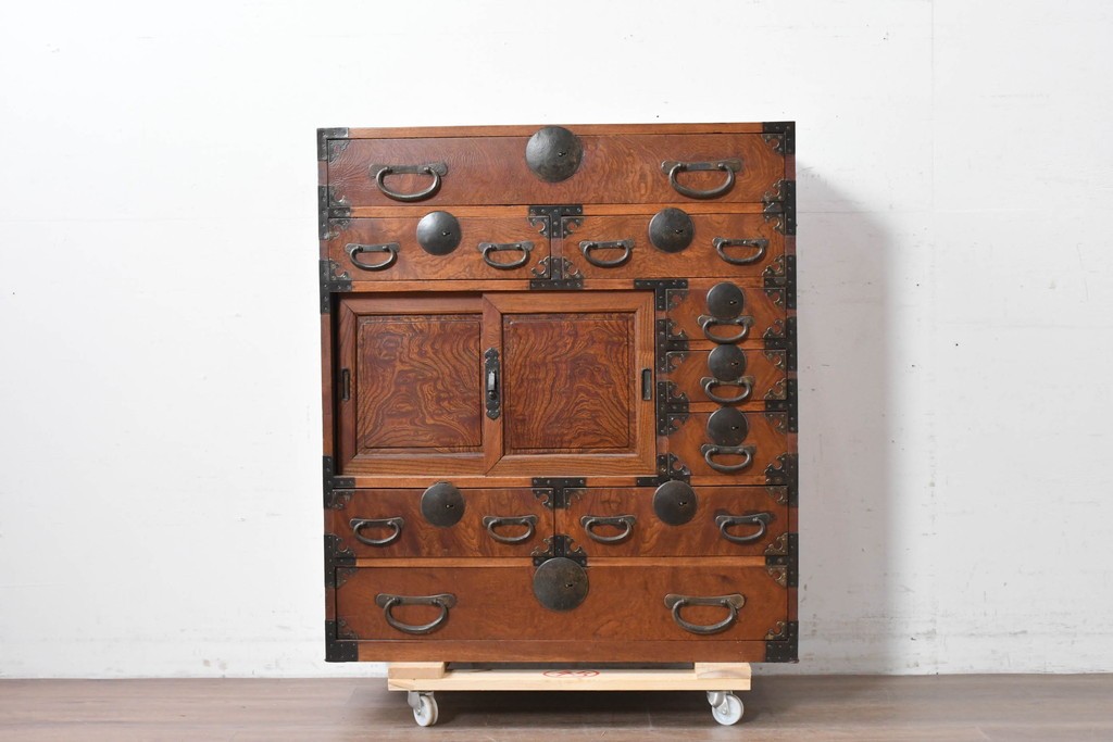 和製アンティーク　前面欅(ケヤキ)材　美しい杢目の帳場箪笥　(R-087136)