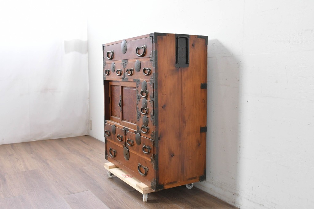 和製アンティーク　前面欅(ケヤキ)材　美しい杢目の帳場箪笥　(R-087136)