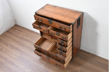 和製アンティーク　前面欅(ケヤキ)材　美しい杢目の帳場箪笥　(R-087136)