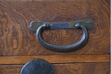 和製アンティーク　前面欅(ケヤキ)材　美しい杢目の帳場箪笥　(R-087136)