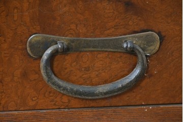 和製アンティーク　前面欅(ケヤキ)材　美しい杢目の帳場箪笥　(R-087136)