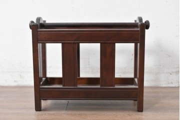 中古　美品　松本民芸家具　和洋折衷の空間にも自然に馴染むC型マガジンラック　(R-087137)