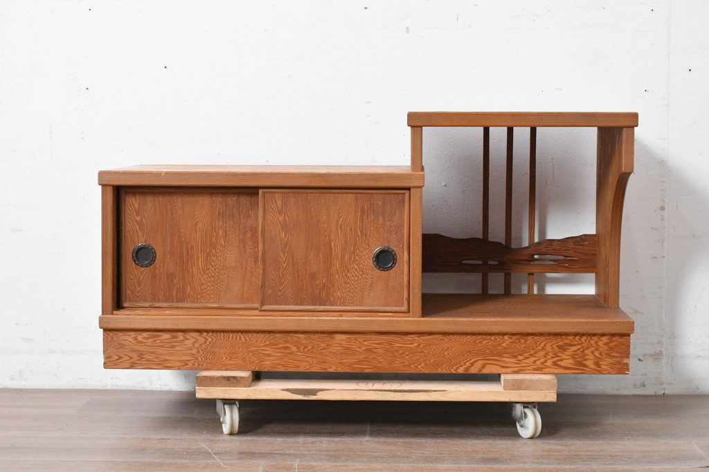 中古　屋久杉　木目が美しい置き床　定価約14万円　(R-087138)