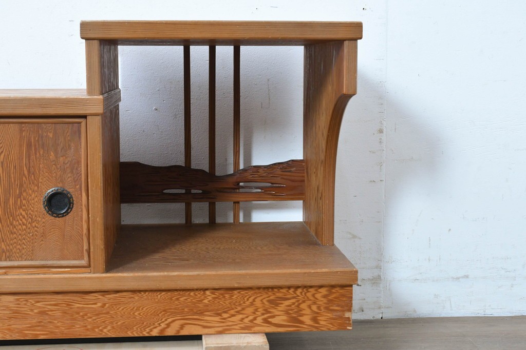 中古　屋久杉　木目が美しい置き床　定価約14万円　(R-087138)