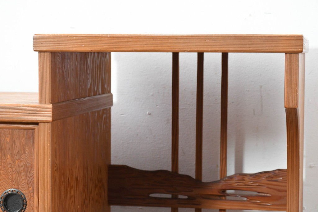 中古　屋久杉　木目が美しい置き床　定価約14万円　(R-087138)