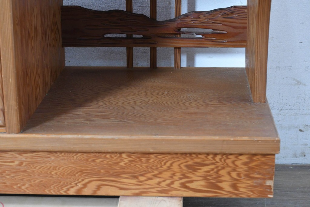 中古　屋久杉　木目が美しい置き床　定価約14万円　(R-087138)