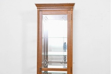 中古　美品　良品　三越家具(現カントリーハウス)　意匠ガラスが素敵なキュリオケース　(R-087139)